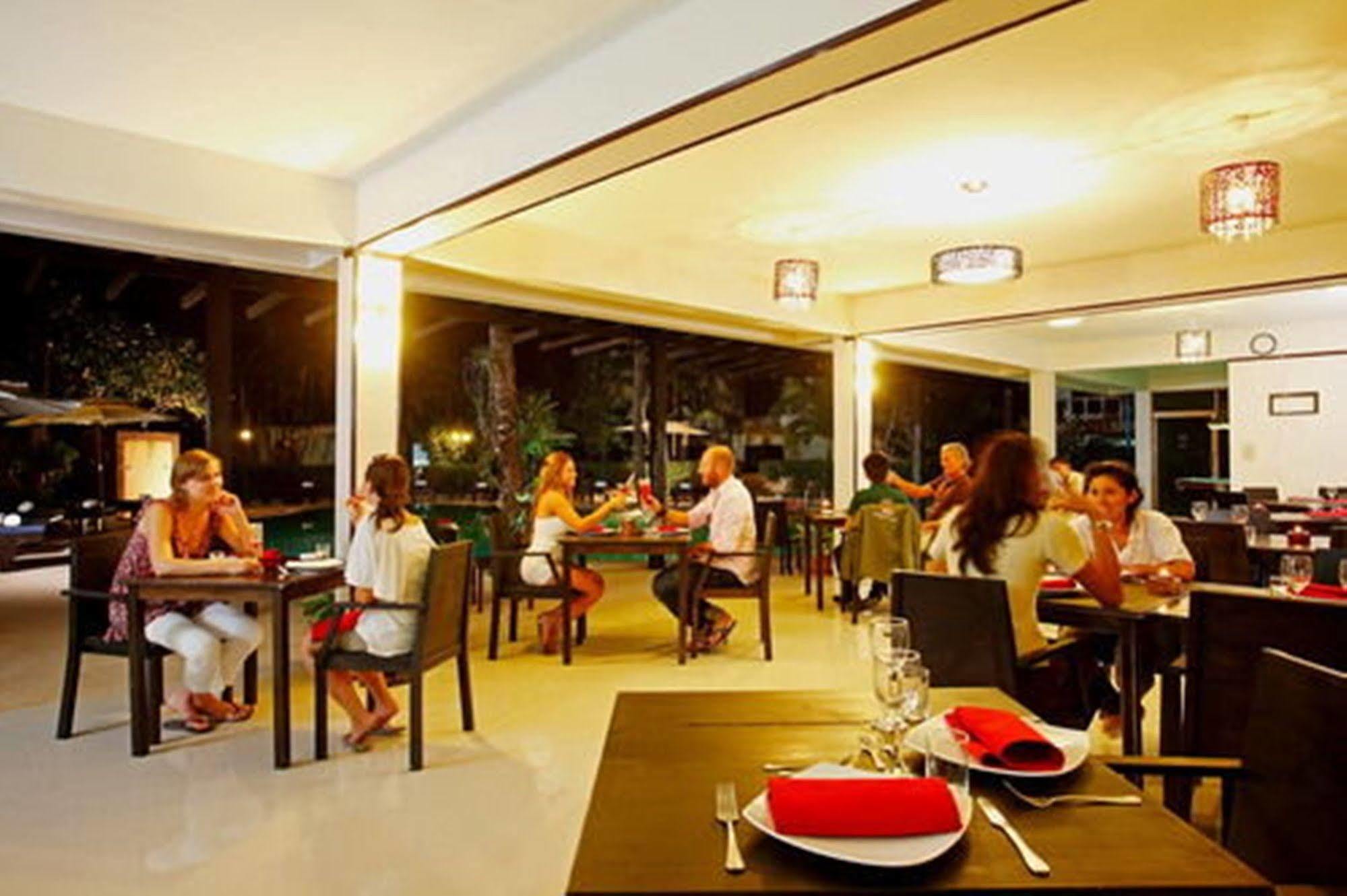 Bamboo Beach Hotel & Spa Patong Exterior foto