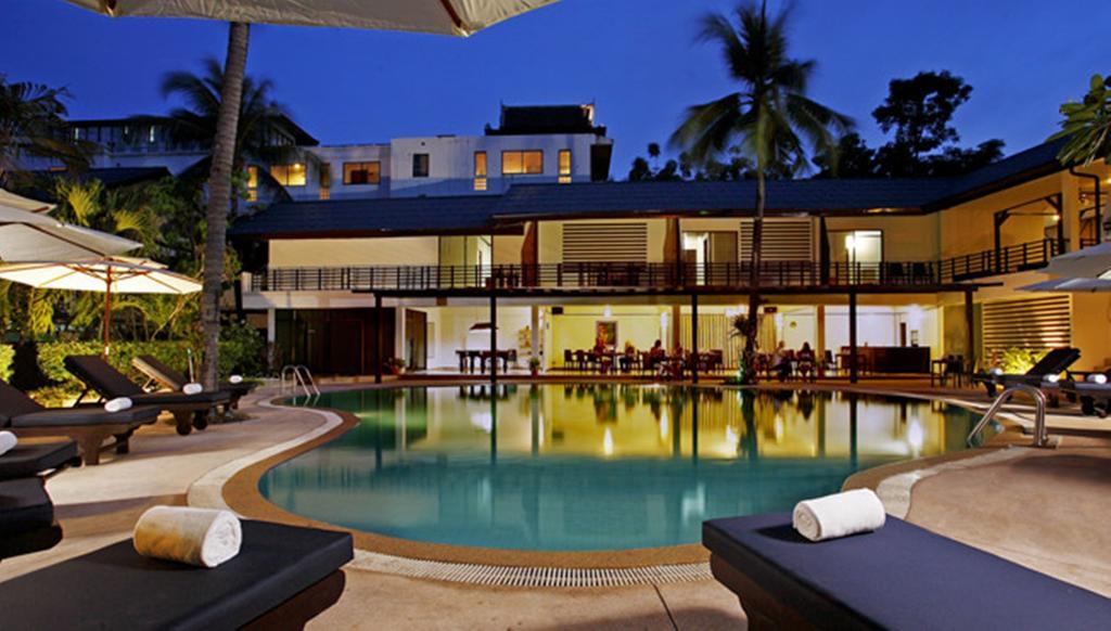 Bamboo Beach Hotel & Spa Patong Exterior foto
