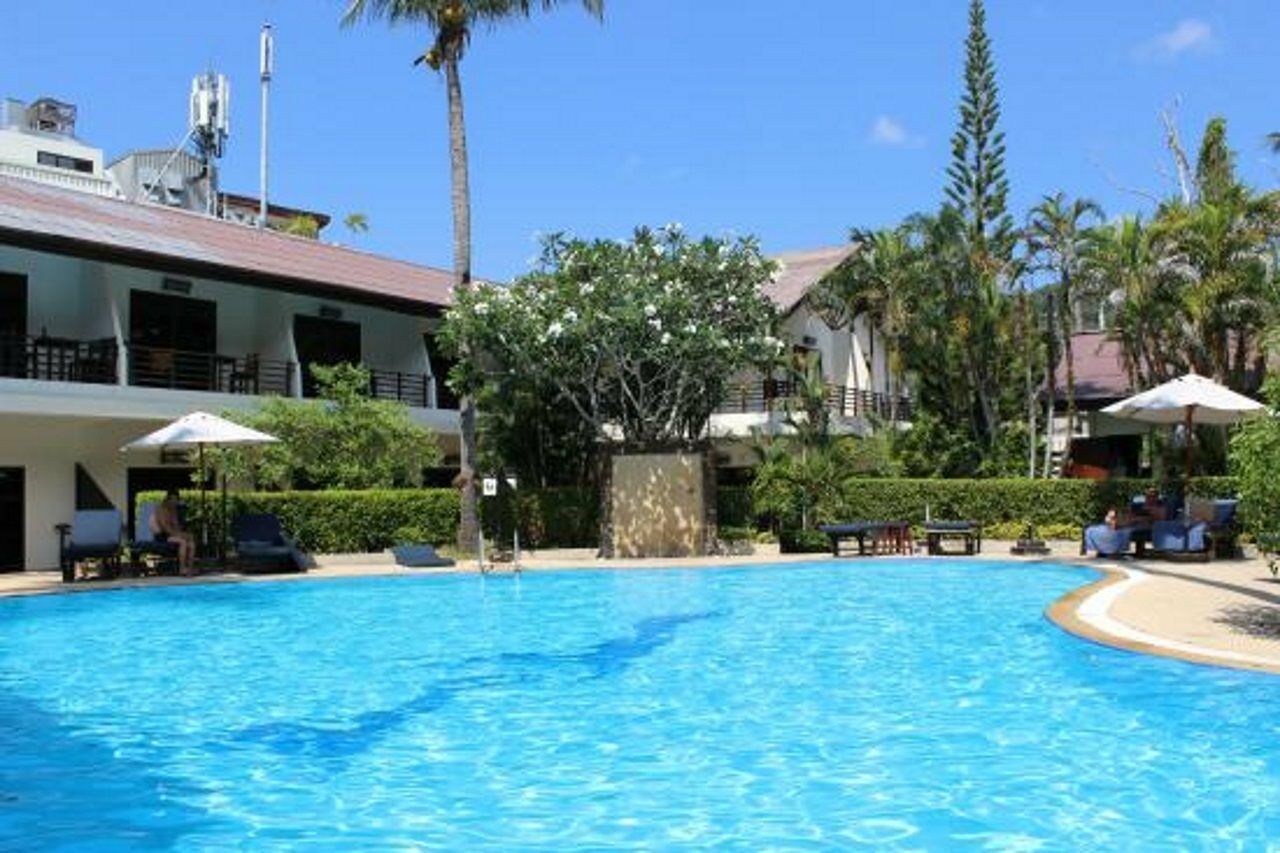 Bamboo Beach Hotel & Spa Patong Exterior foto